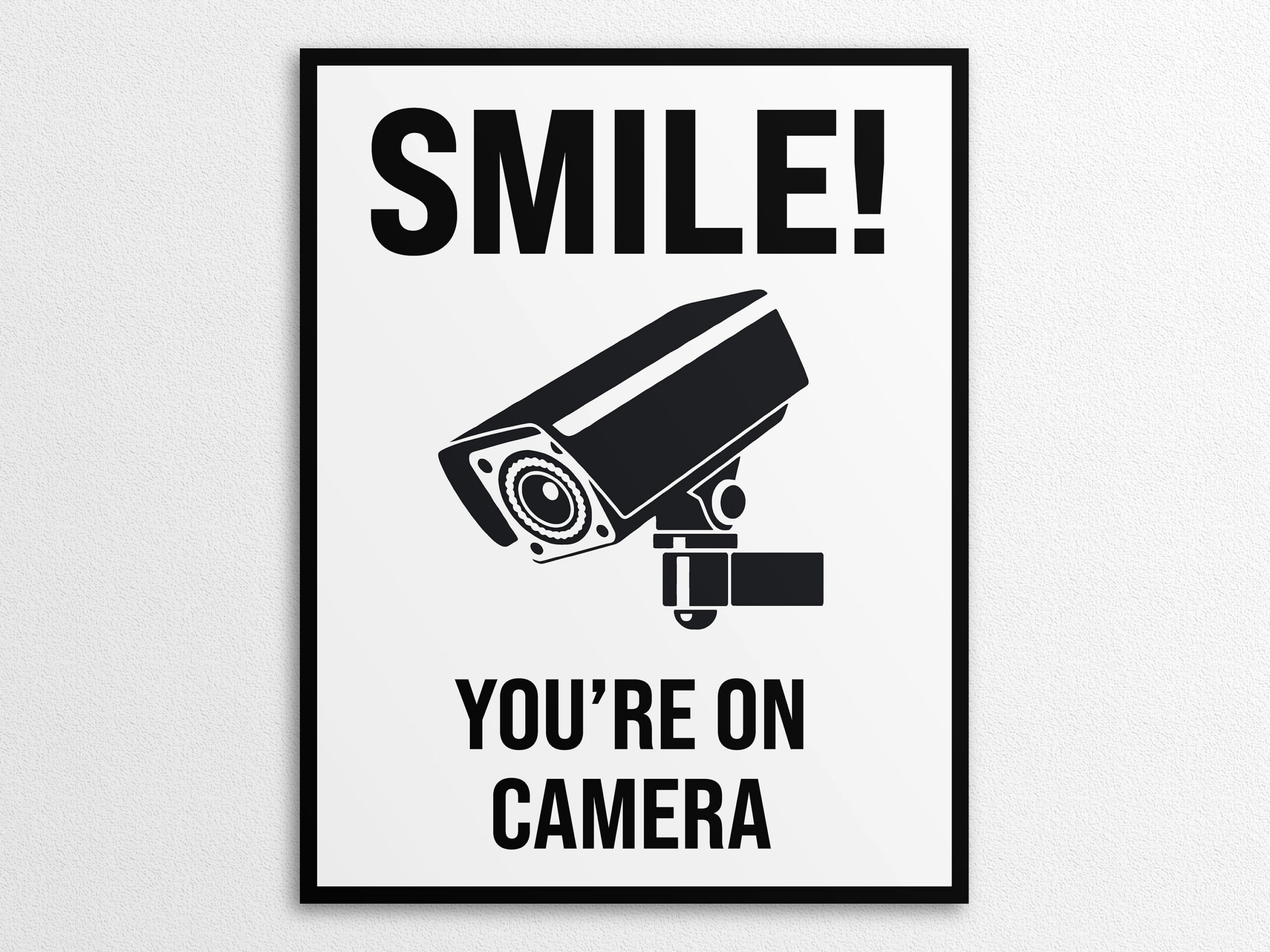Smile You'Re On Camera Zeichen: Sicherheits-Poster Zum Ausdrucken with regard to Smile You Re on Camera Sign Printable Free