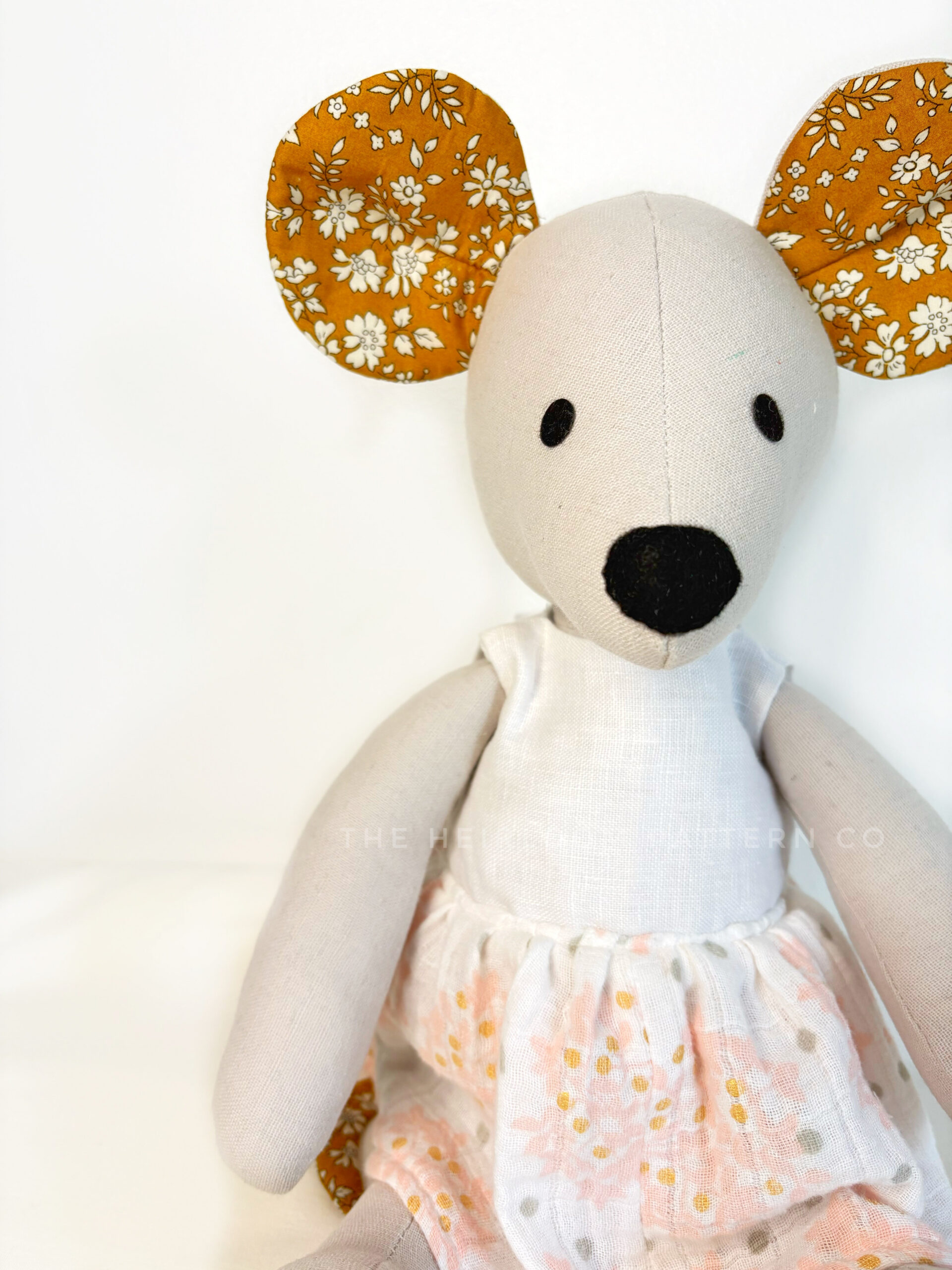 Amelia Memory Mouse Sewing Pattern - PDF – The Heirloom Pattern Co. Amelia Memory Mouse Sewing Pattern - PDF – The Heirloom Pattern Co.