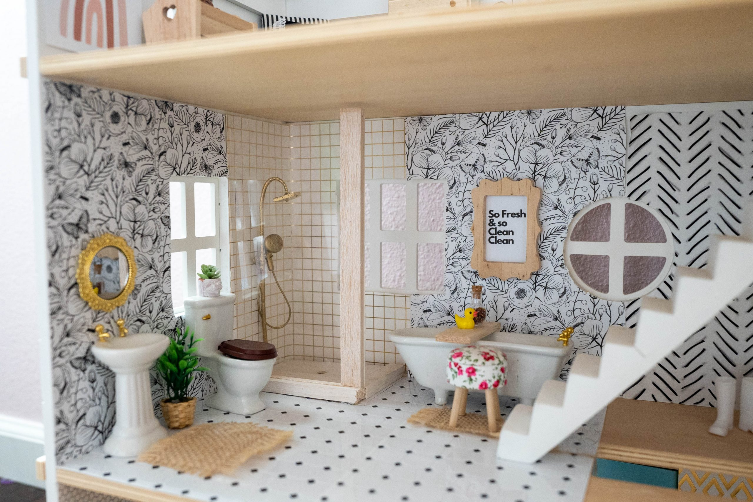 DIY Dollhouse Decor- Free Miniature Wallpaper and Tile Printables