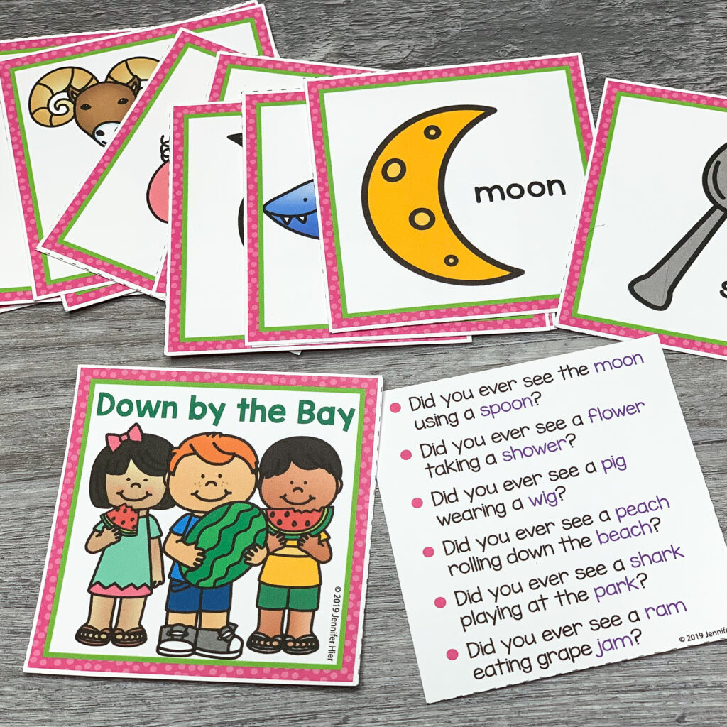 How to Use These Free Rhyming Picture Cards